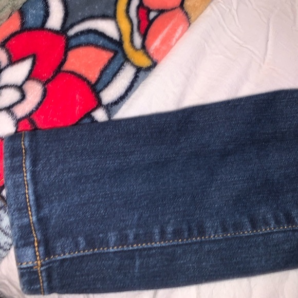 Jeans - Picture 2 of 3